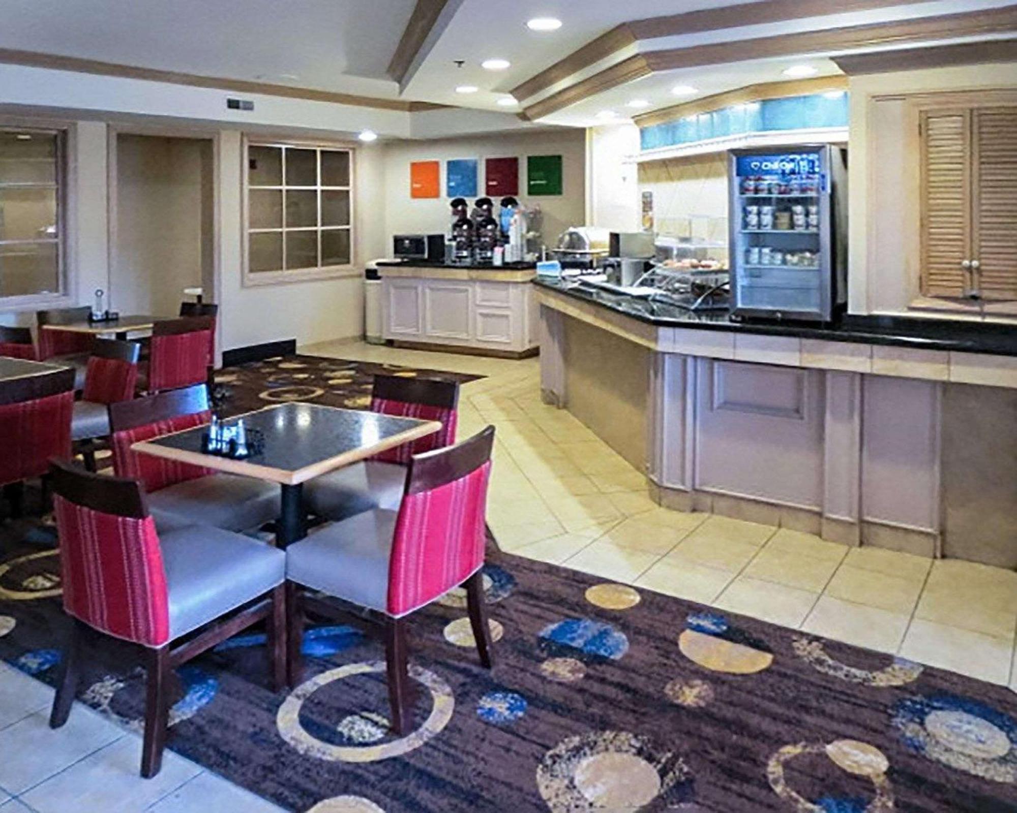 Comfort Suites Fort Wayne - Southwest מראה חיצוני תמונה